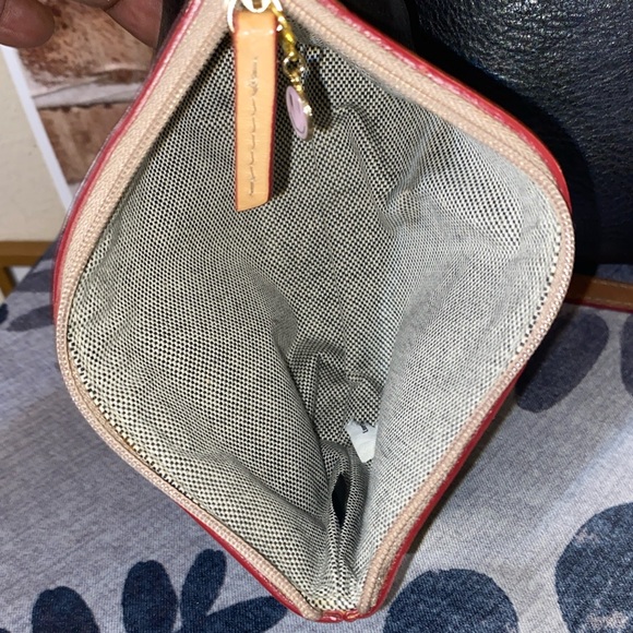 Dooney Black leather Darcy set - Picture 5 of 8